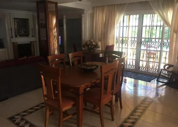 Mijas With Pool 50 M Фуэнхирола