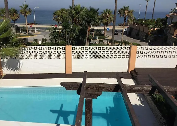 Вилла Mijas With Pool 50 M Фуэнхирола